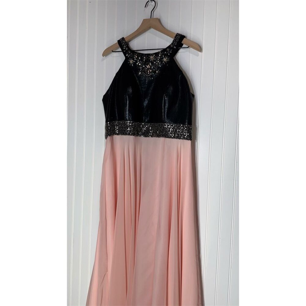 Mac Duggal Black & Blush High-Slit Halter Maxi Dress - Picture 5 of 12